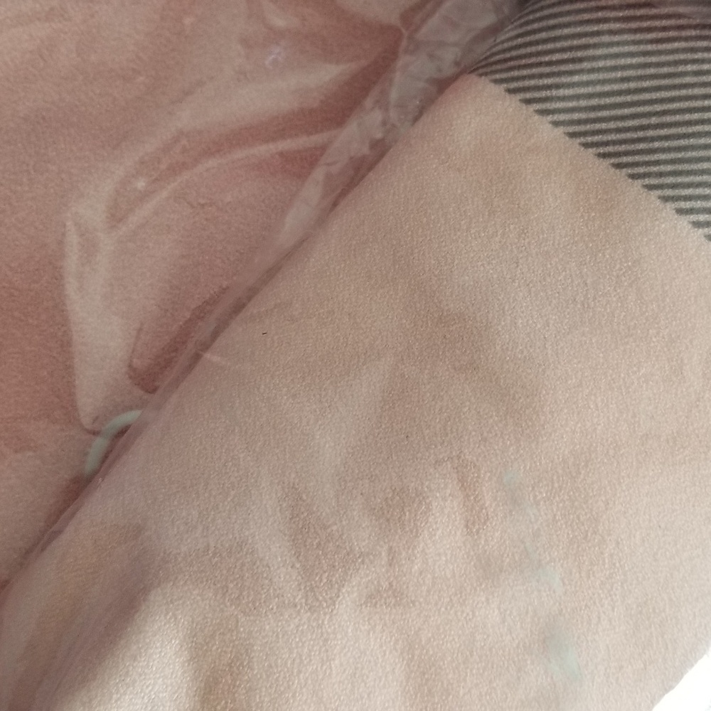 🌲🎅NWOT !STEAL OF A DEAL HOT DEAL! Almost sold out !Last 2🔥Plaid Beautiful top - Picture 6 of 6